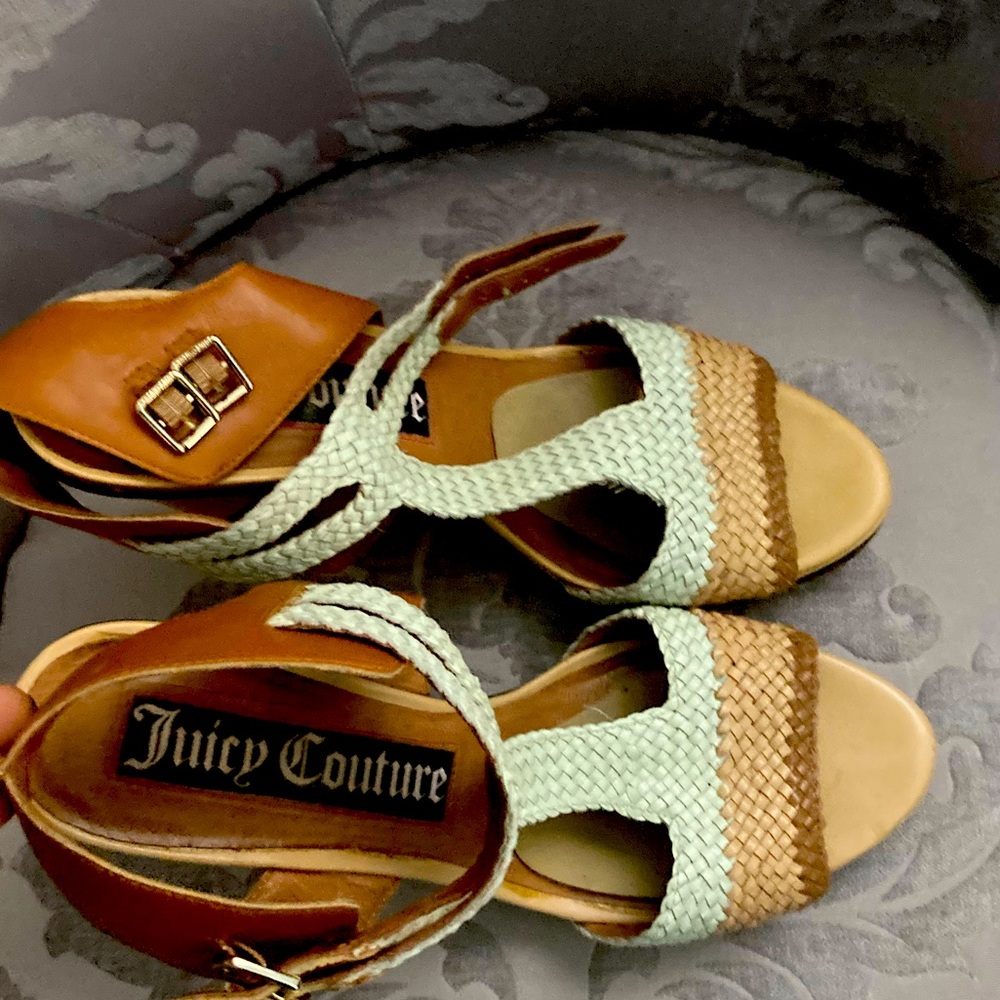 Women sandals